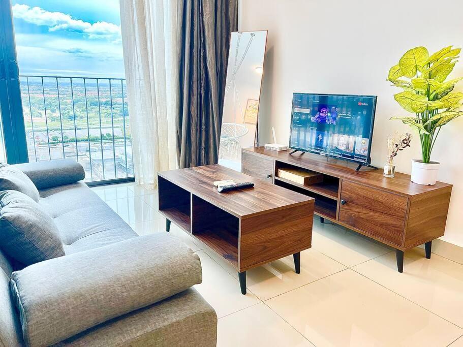 G 1-5pax Cozy Trefoil 100mps Wifi & Tv Sccc Apartemen