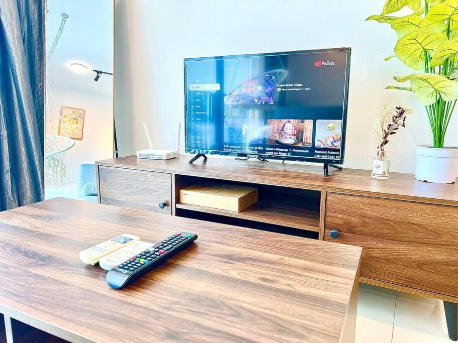 G 1-5pax Cozy Trefoil 100mps Wifi & Tv Sccc Apartemen Setia Alam